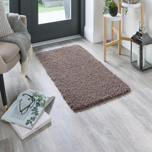 My Rug Mocha Fleck- a washable rug with white and light brown flecks.