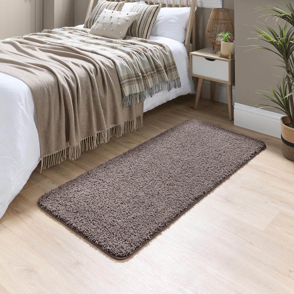 My Rug Mocha Fleck- a washable rug with white and light brown flecks.