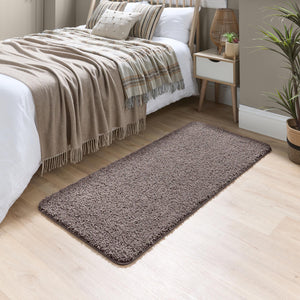 My Rug Mocha Fleck- a washable rug with white and light brown flecks.