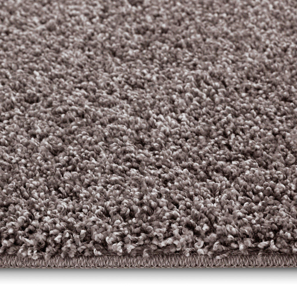 My Rug Mocha Fleck- a washable rug with white and light brown flecks.