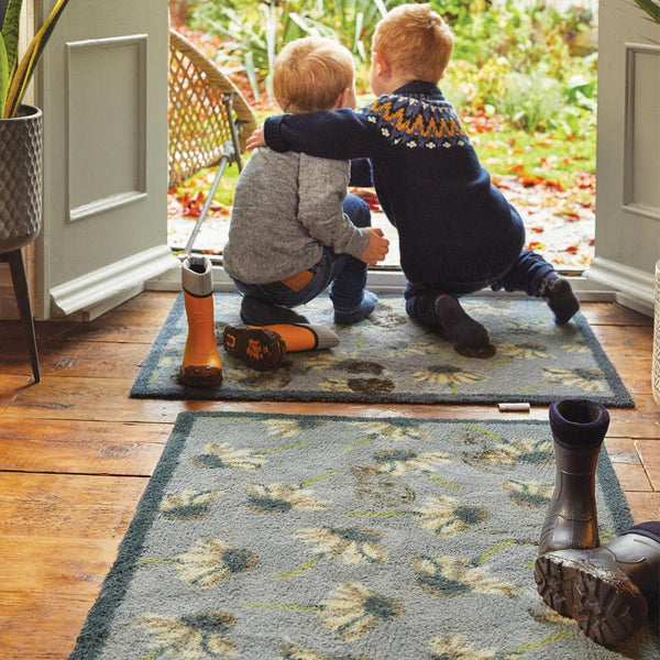 Daisies 1 - Hug Rug - Hug at Home