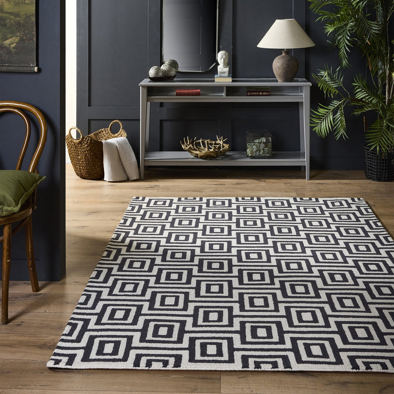 Sale - Labyrinth Rug Black/White