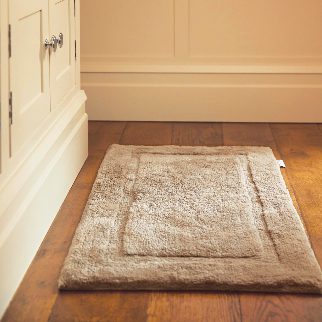Bamboo Border Latte Bathmat