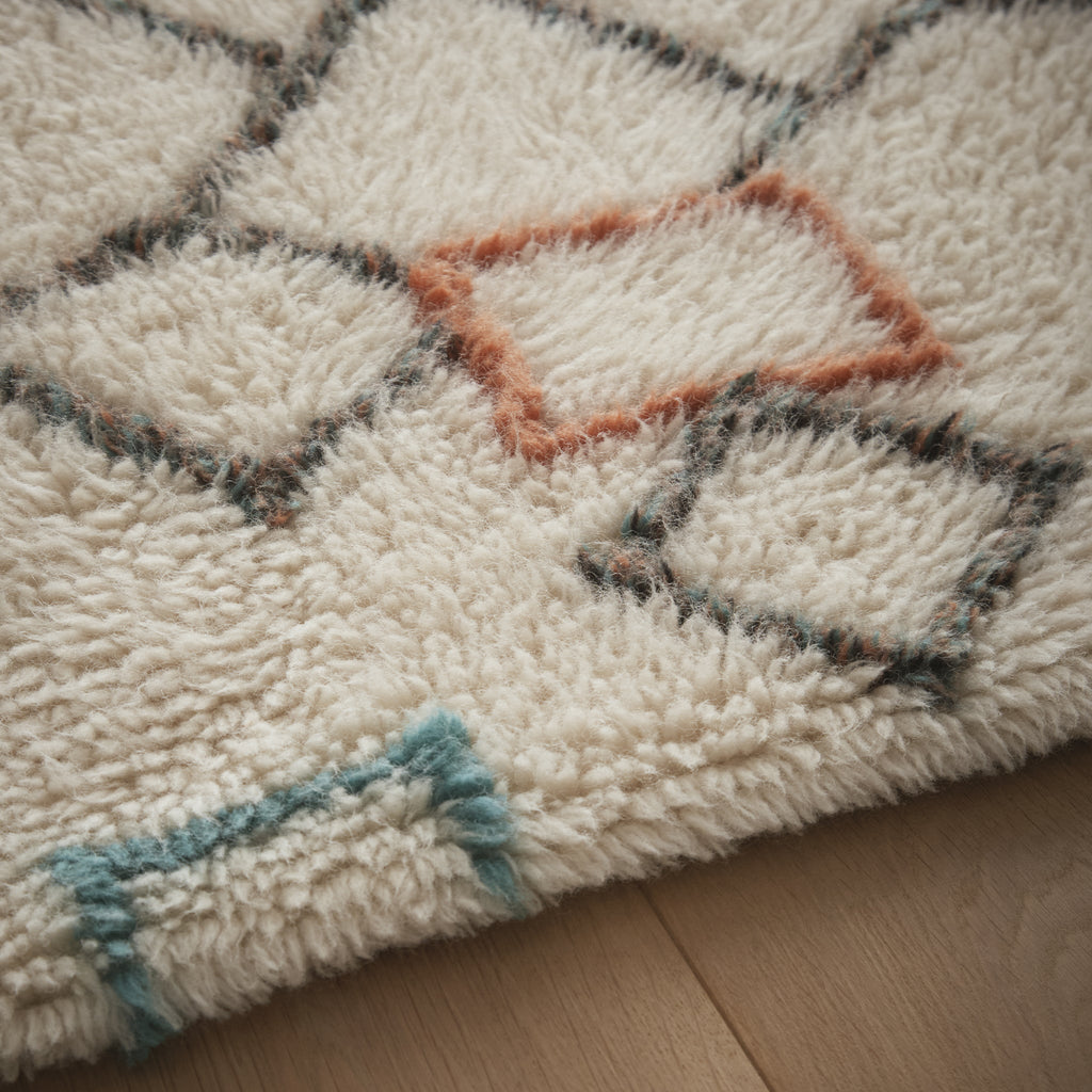 Berber Knotted Chain Ivory/Multi Rug | Geometric Wool Shaggy Rug | Hug Rug