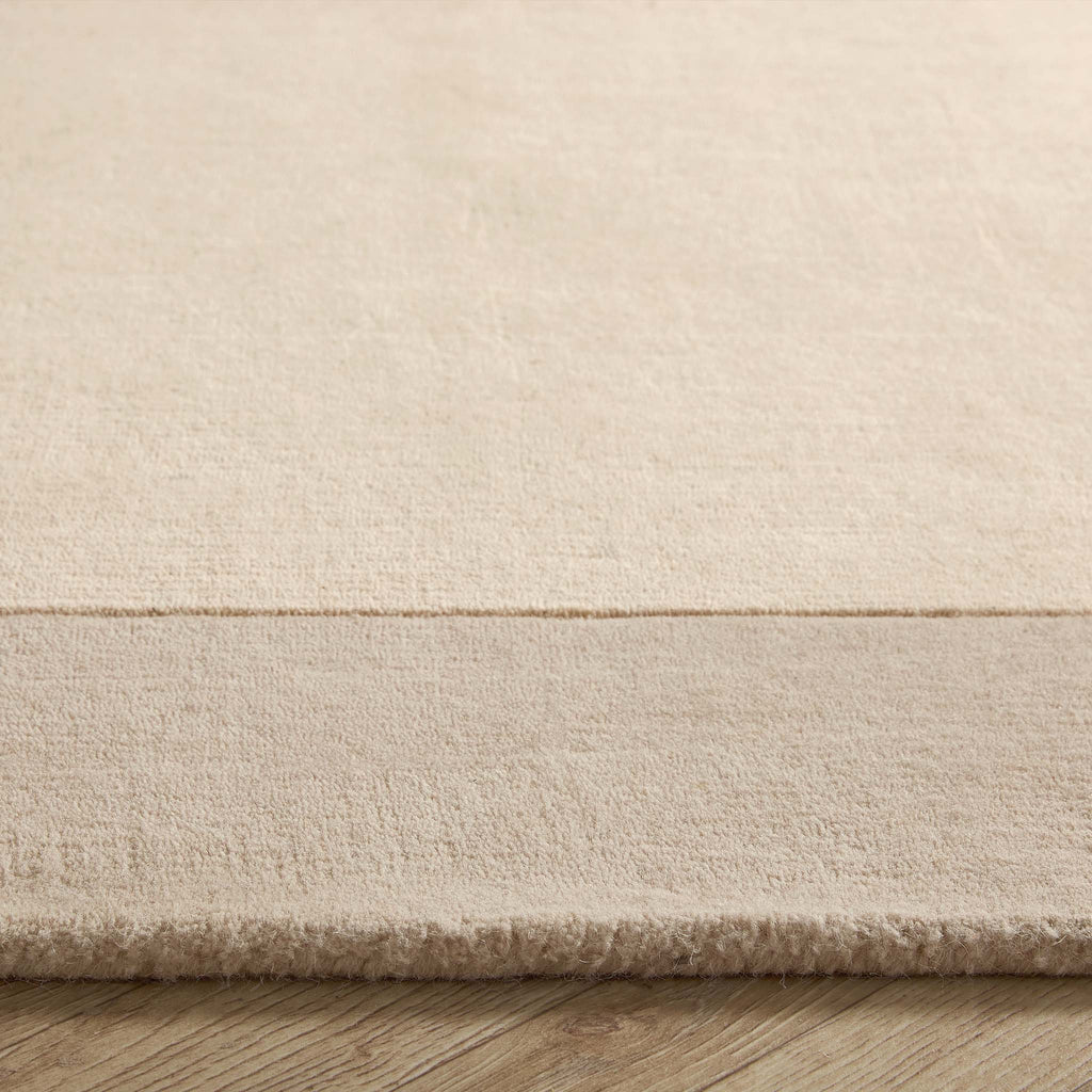 Borders Wool Rug Natural