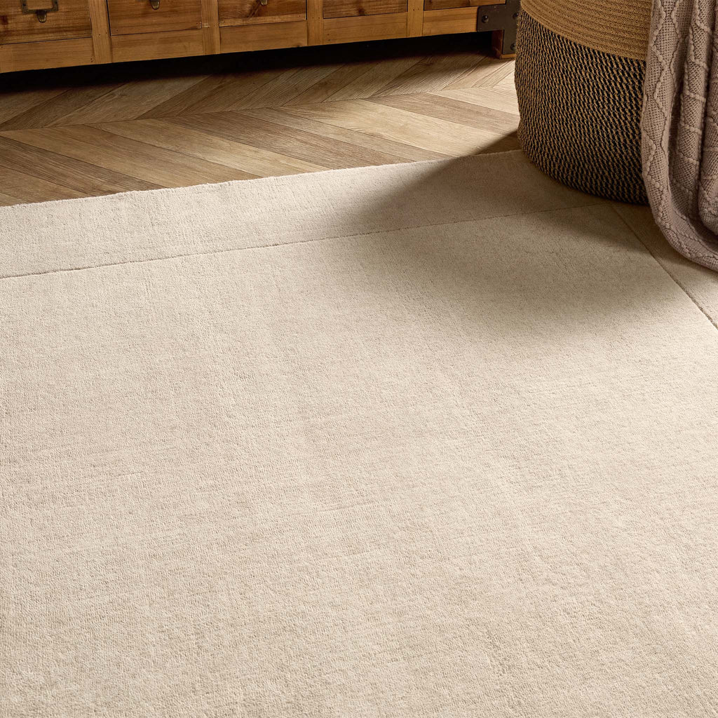 Borders Wool Rug Natural