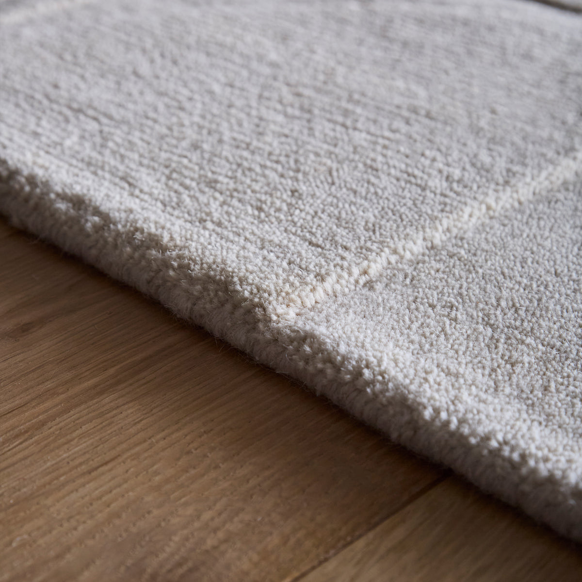 Cream Rough Rug Penny Rug Cream Rug | Geometric Hand-Tufted Rug | Hug Rug