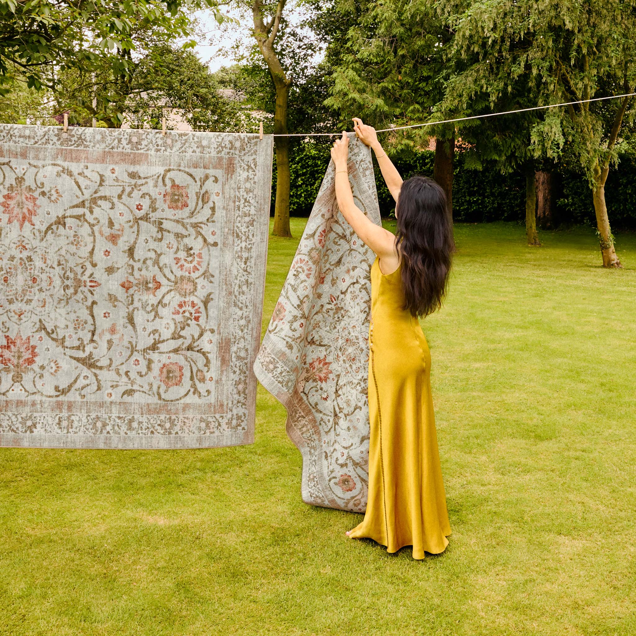 Country Paisley Eco-Washable Rug - a 100% recycled material rug featuring a traditional floral design.