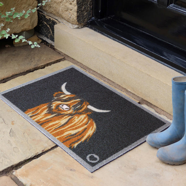 Highland Cow Outdoor Doormat – 100% recycled nylon featuring a Highland cow.