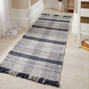 Highland Check Rug Navy 5