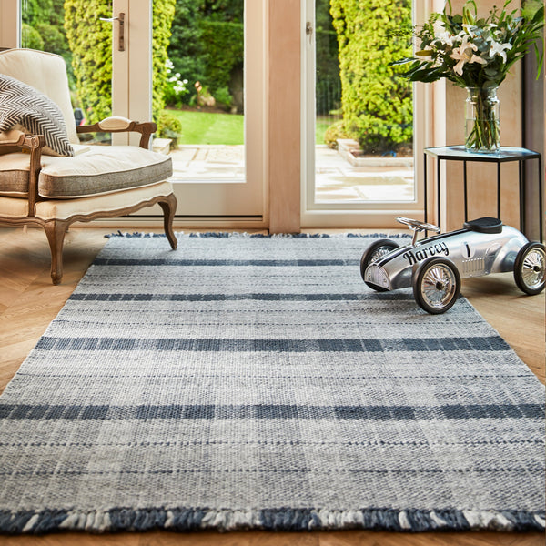 Highland Check Rug Navy 2