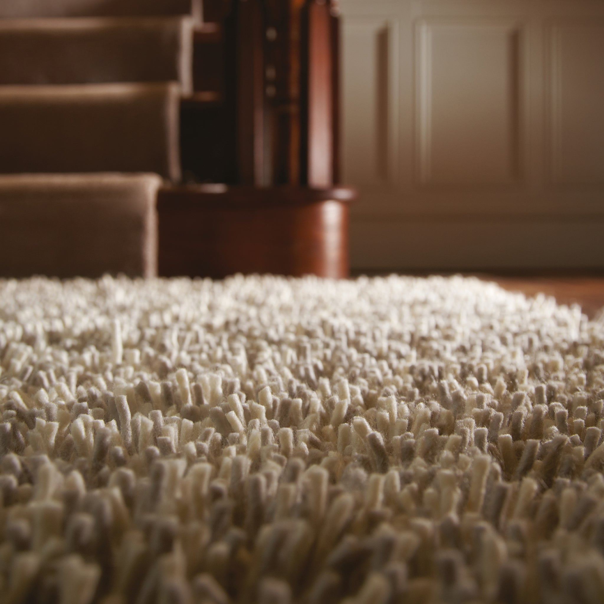Imperial Light Mix Rug made from wool, featuring a saggy blend of taupe and cream.