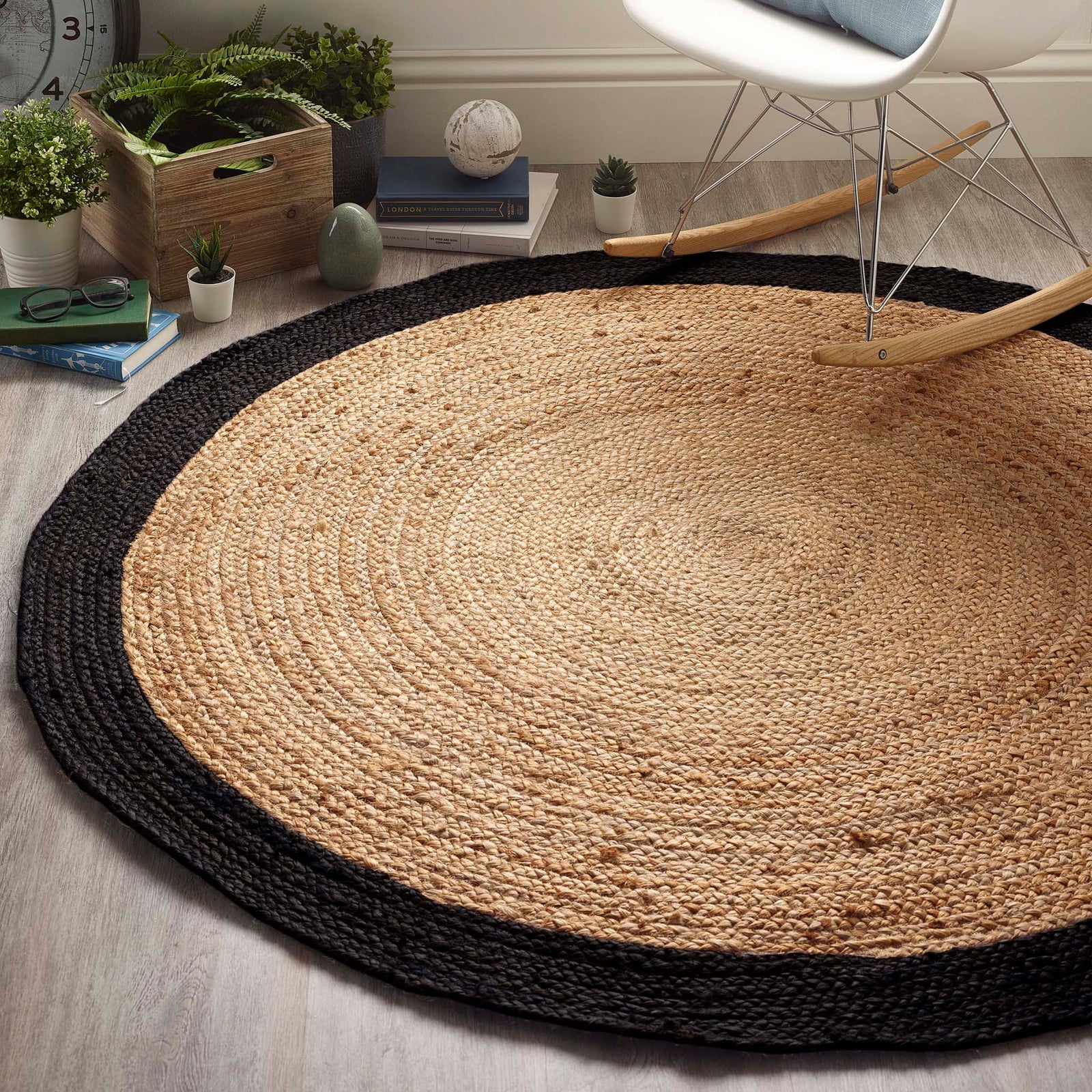 Jute Border Rug Black- 100% Jute rug featuring a black border. 