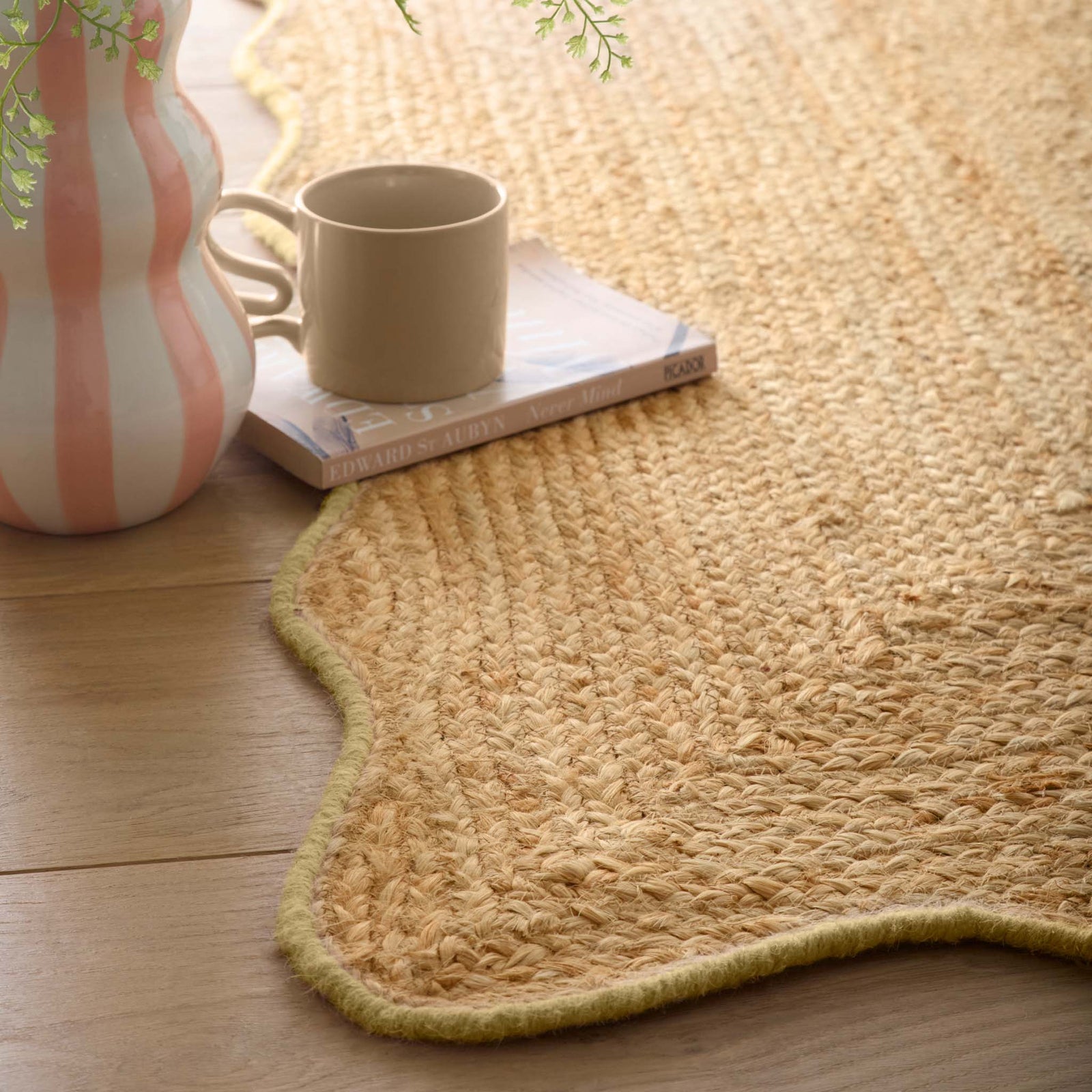 Jute Scalloped Edge Yellow Rug - a 100% jute rug featuring a yellow scalloped border.