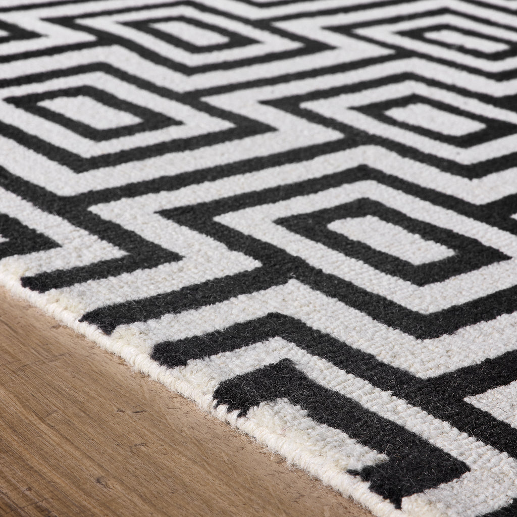 Labryith Rug Labyrinth Black/White Rug | Geometric Wool Loop Piled Rug | Hug Rug