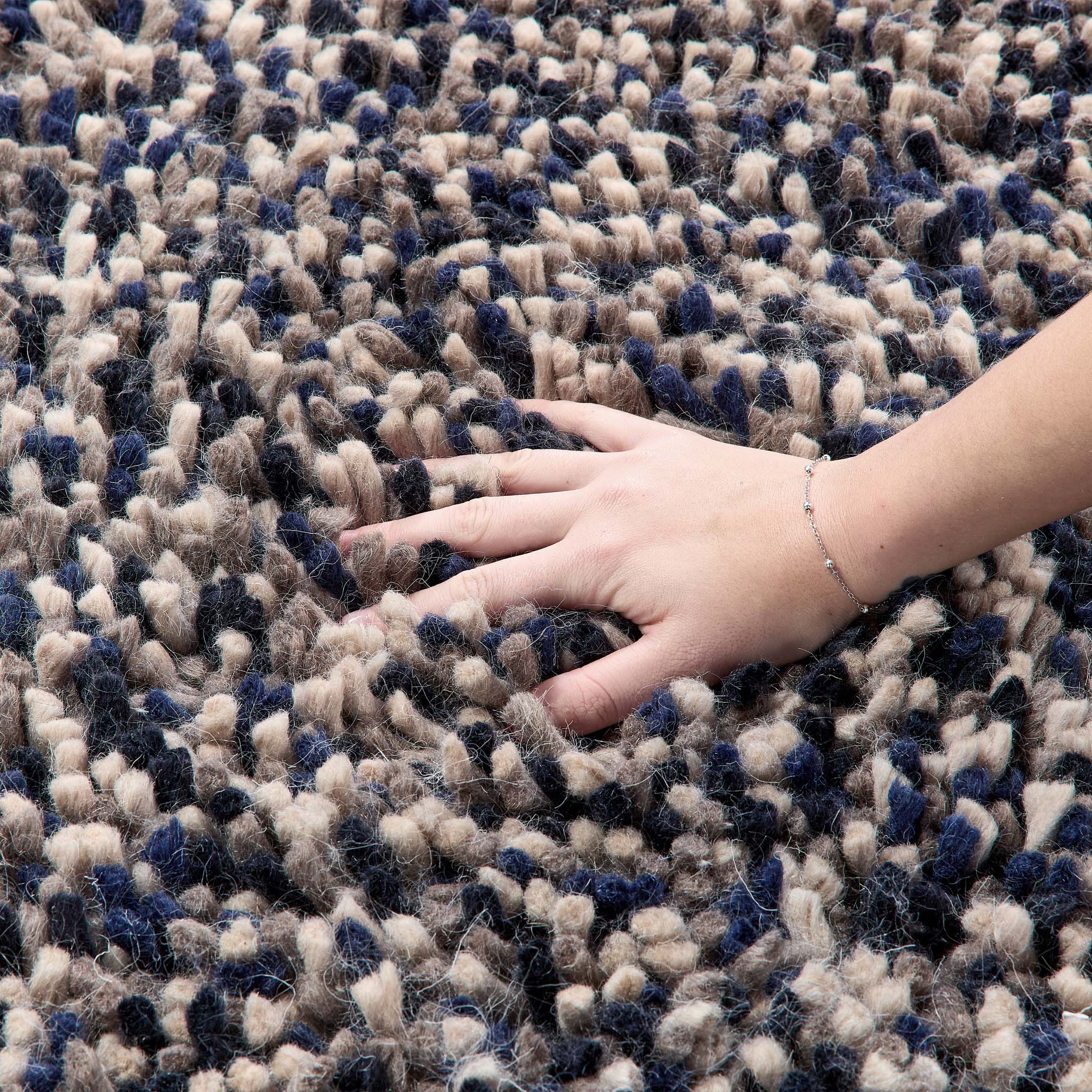 Rocks Shaggy Wool Rug Navy
