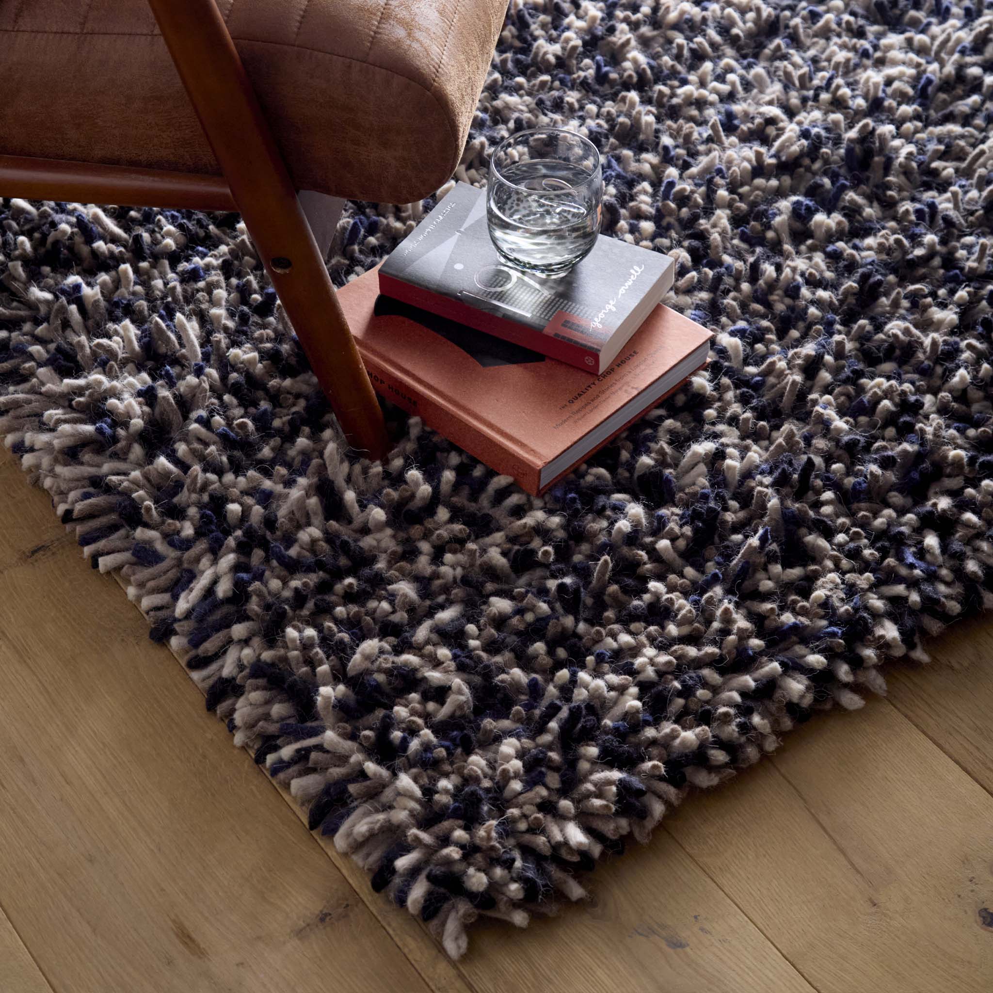 Rocks Shaggy Wool Rug Navy