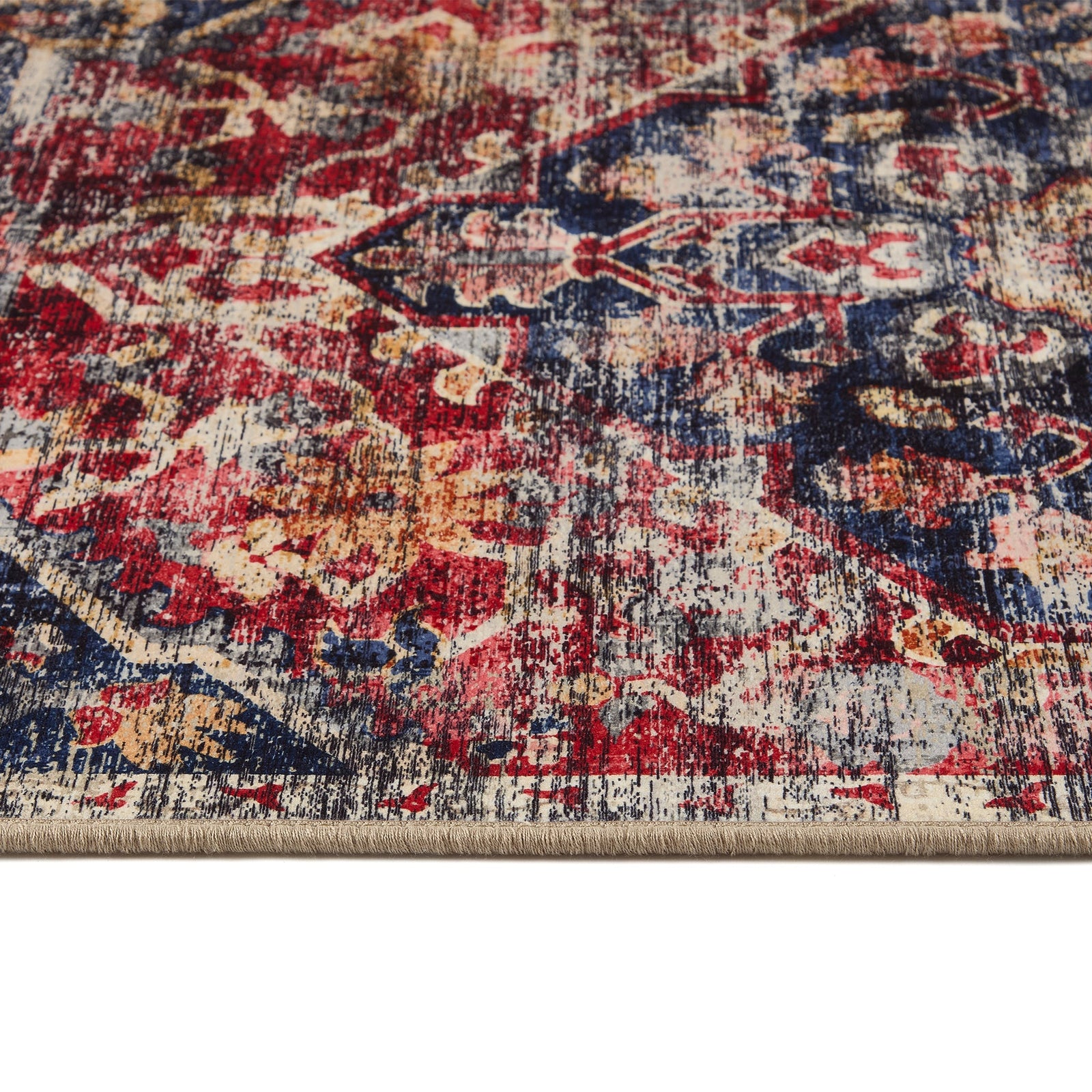  Royal Heritage Washable Rug made from 100% recycled materials, featuring a vintage inspired motif.