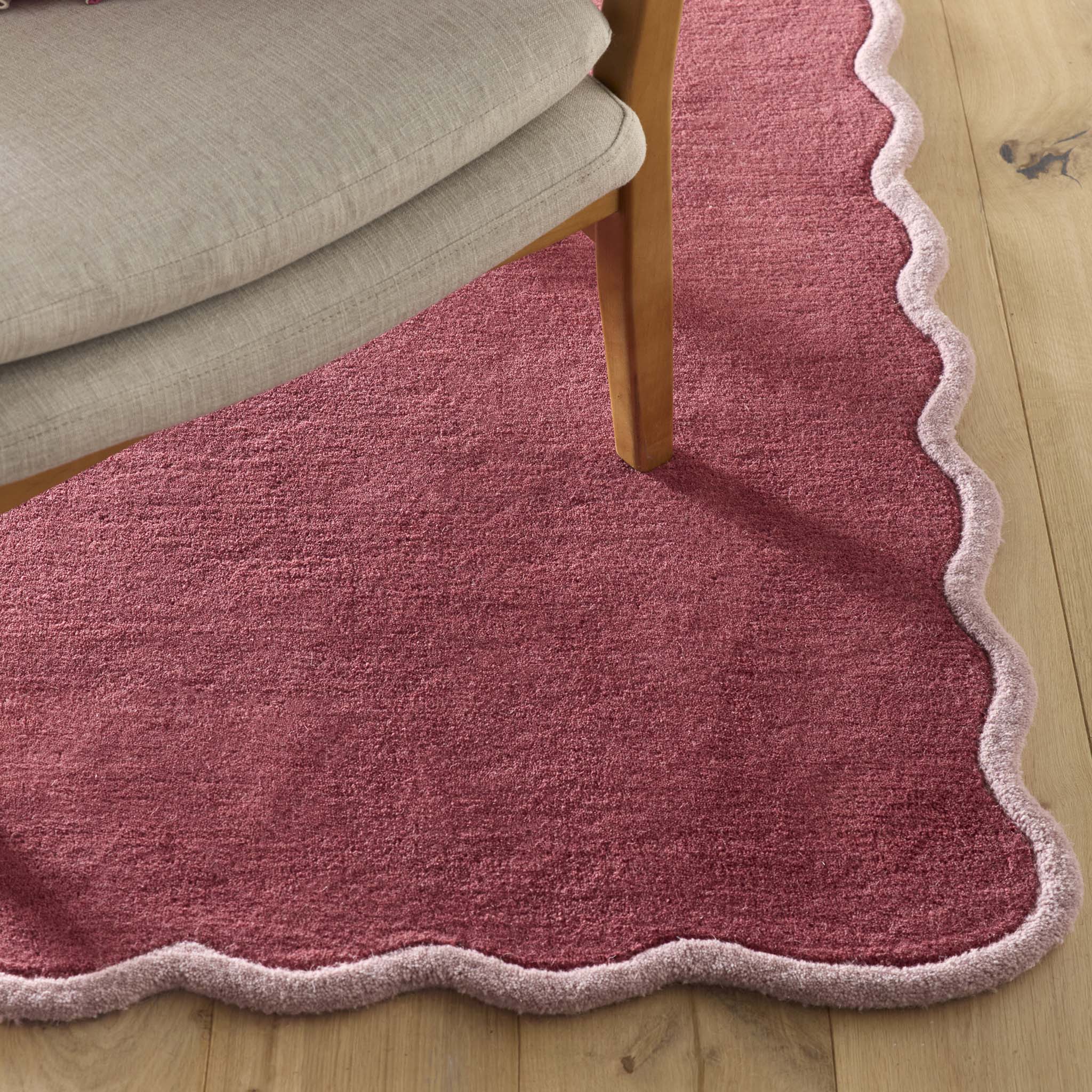 Scalloped Elsie Rug Coral/Lilac