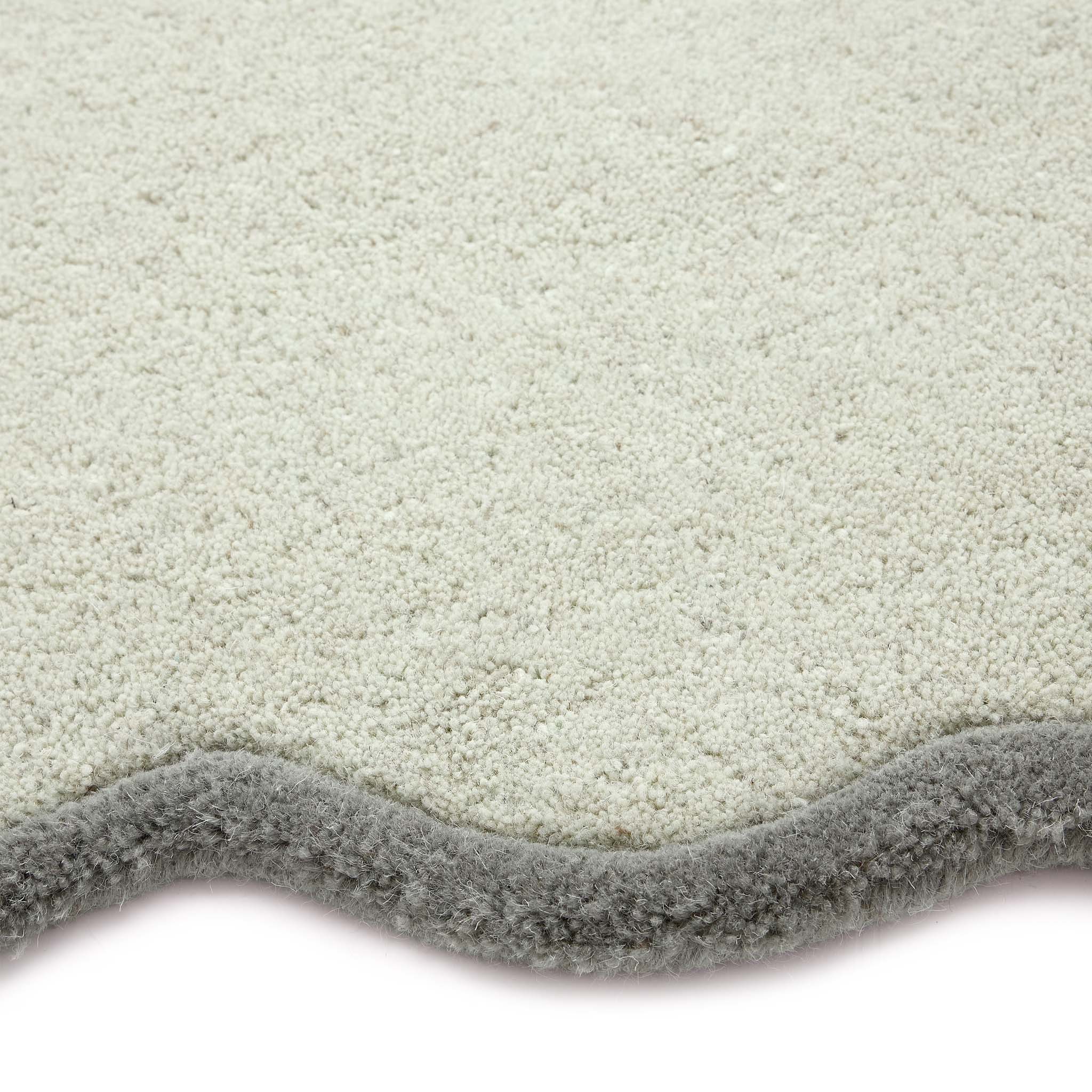 Scalloped Elsie Sage\Seagrass Runner Rug- 100% wool runner featuring a wavy border.