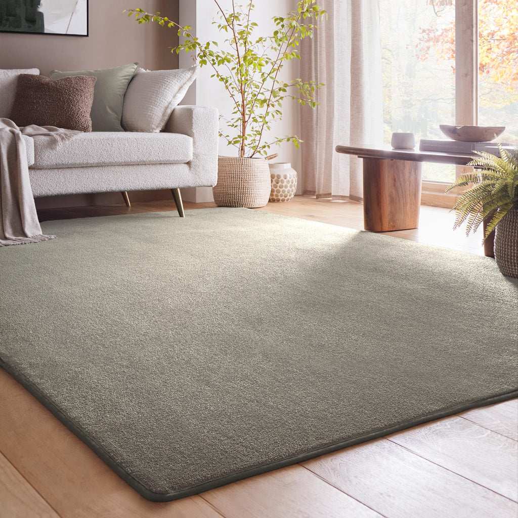 Sense Ghost Grey Rug- a rug made from  recycled materials in a solid grey.