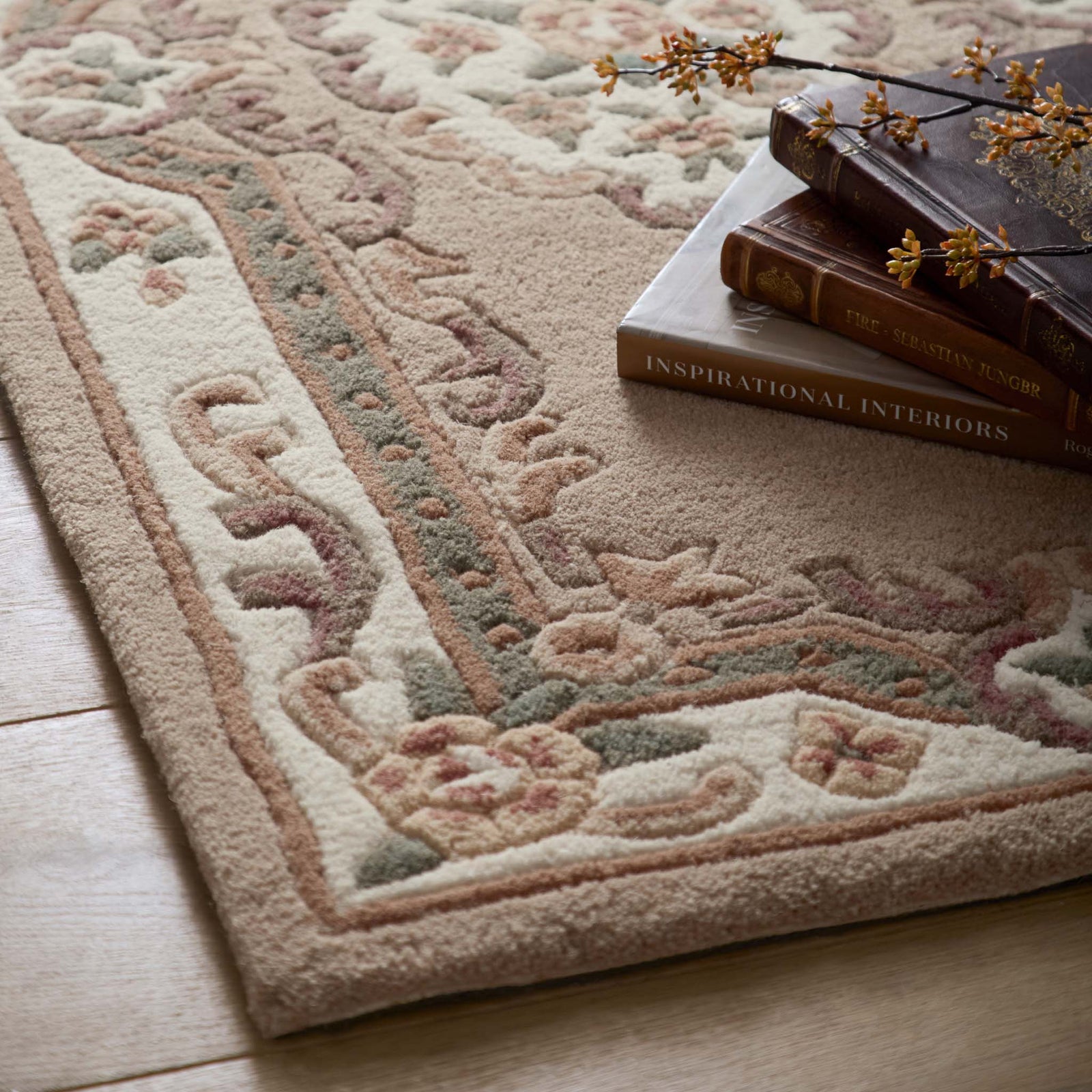 Shensi Beige Runner - a 100% wool runner featuring a traditional floral pattern.