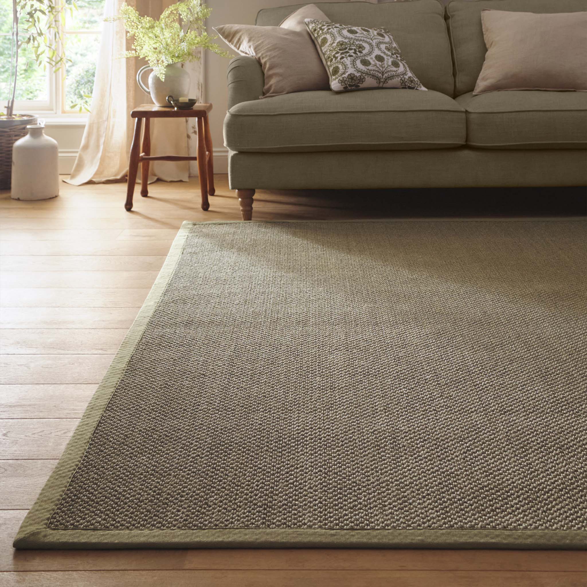 Sisal Rug Green with Sage Green Border made from 100% sisal in a solid green colour. 