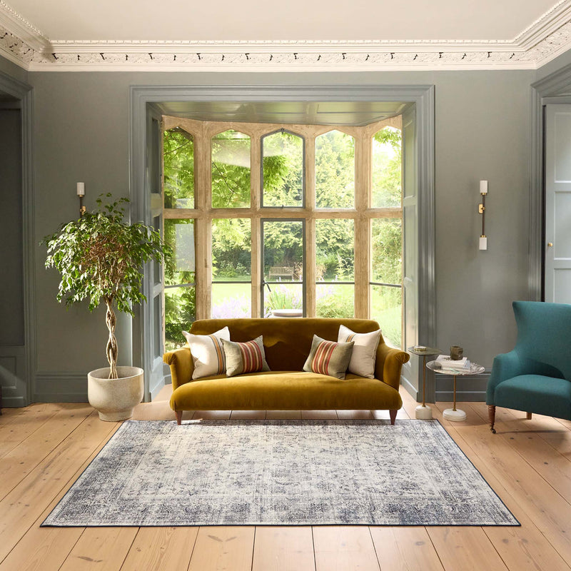 Vintage Imperial Eco-Washable Rug made from recycled cotton, featuring a vintage inspired pattern.
