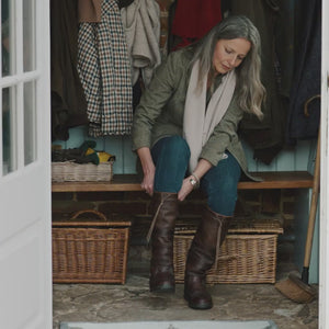 Hug Rug x Sally Swannell Product Video